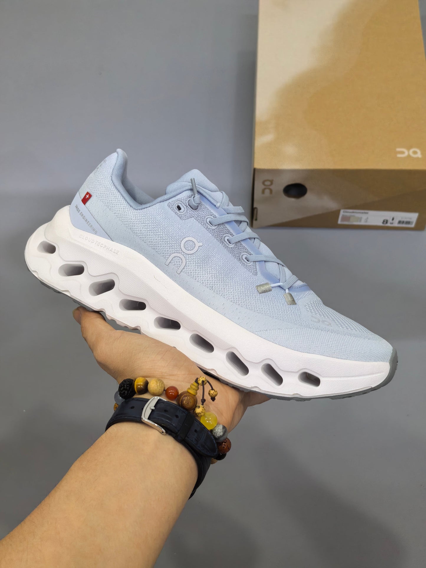 On Cloudtilt Running Shoe