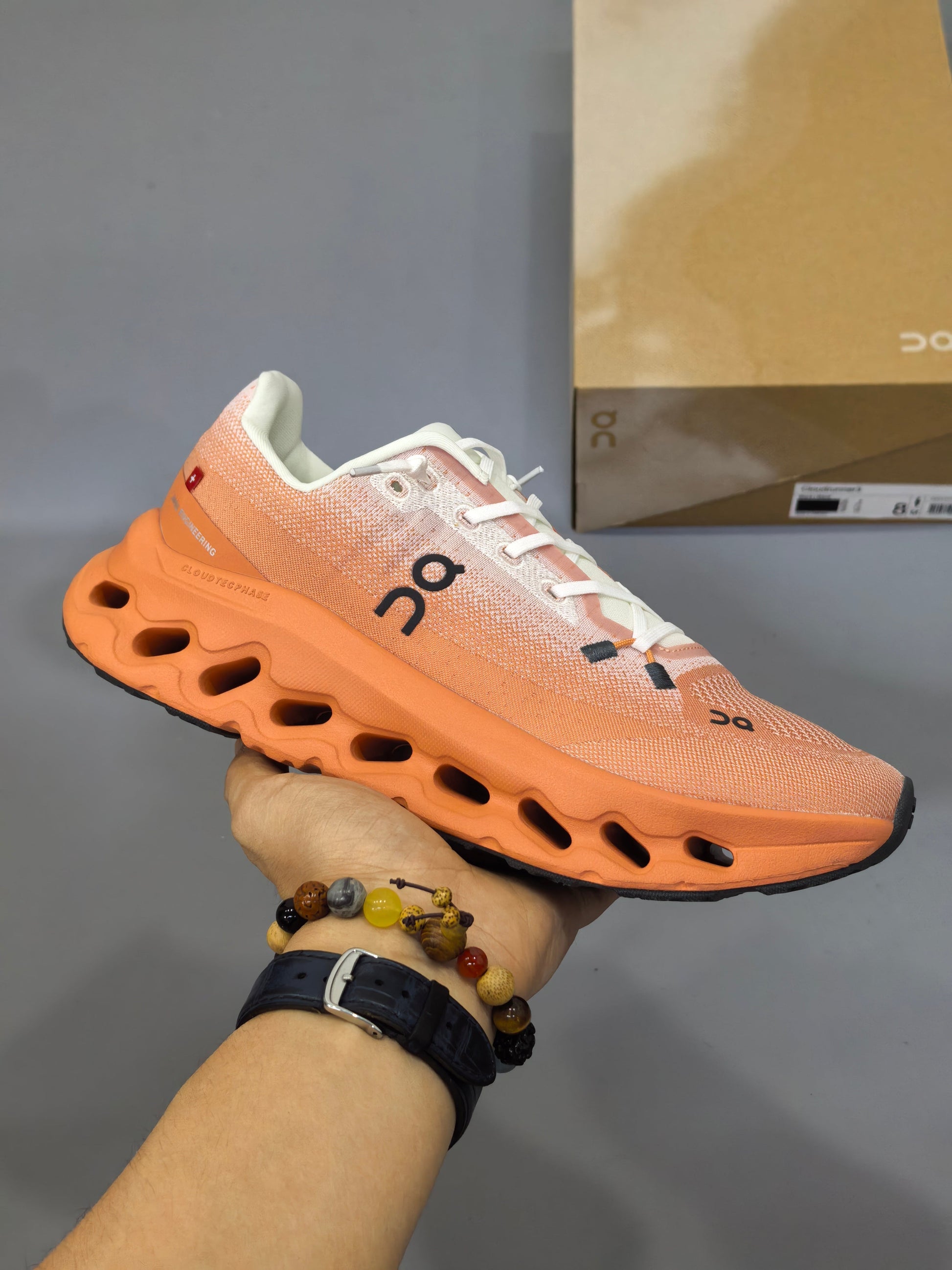 On Cloudtilt Running Shoe