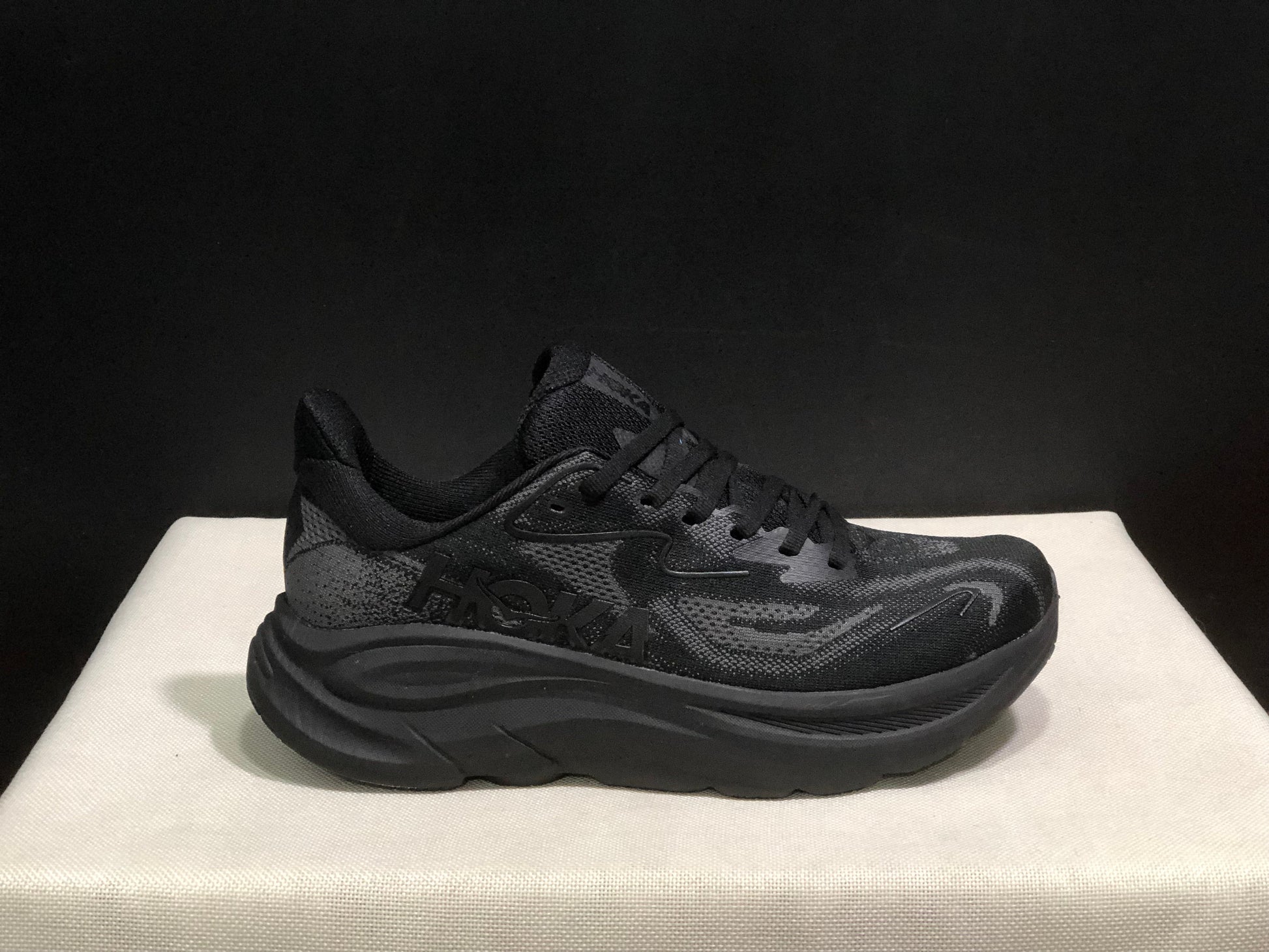 HOKA Clifton 10 Running Shoe